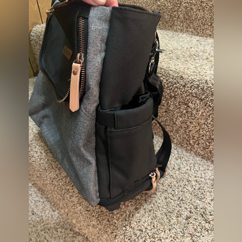 Petunia Pickle Bottom Pivot Pack Black/Sand Diaper Bag Backpack Carry on Tote - Picture 11 of 12